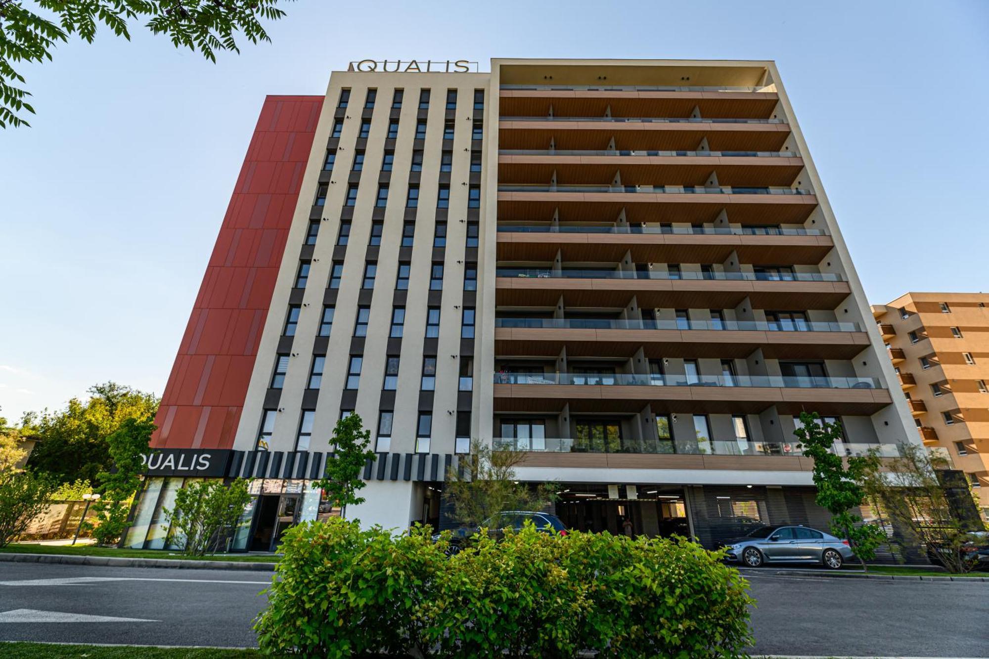 Luxury Landing Apartments Complex Qualis Brasov Bagian luar foto