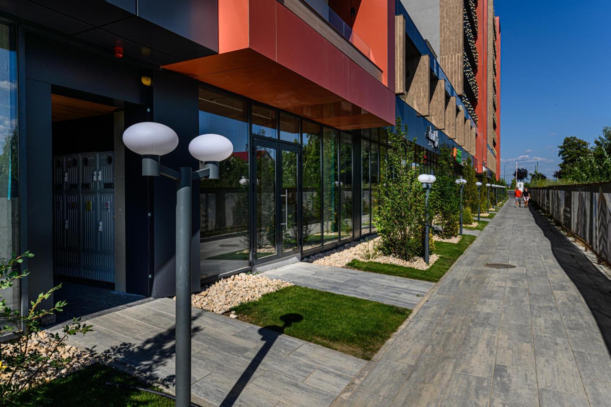Luxury Landing Apartments Complex Qualis Brasov Bagian luar foto