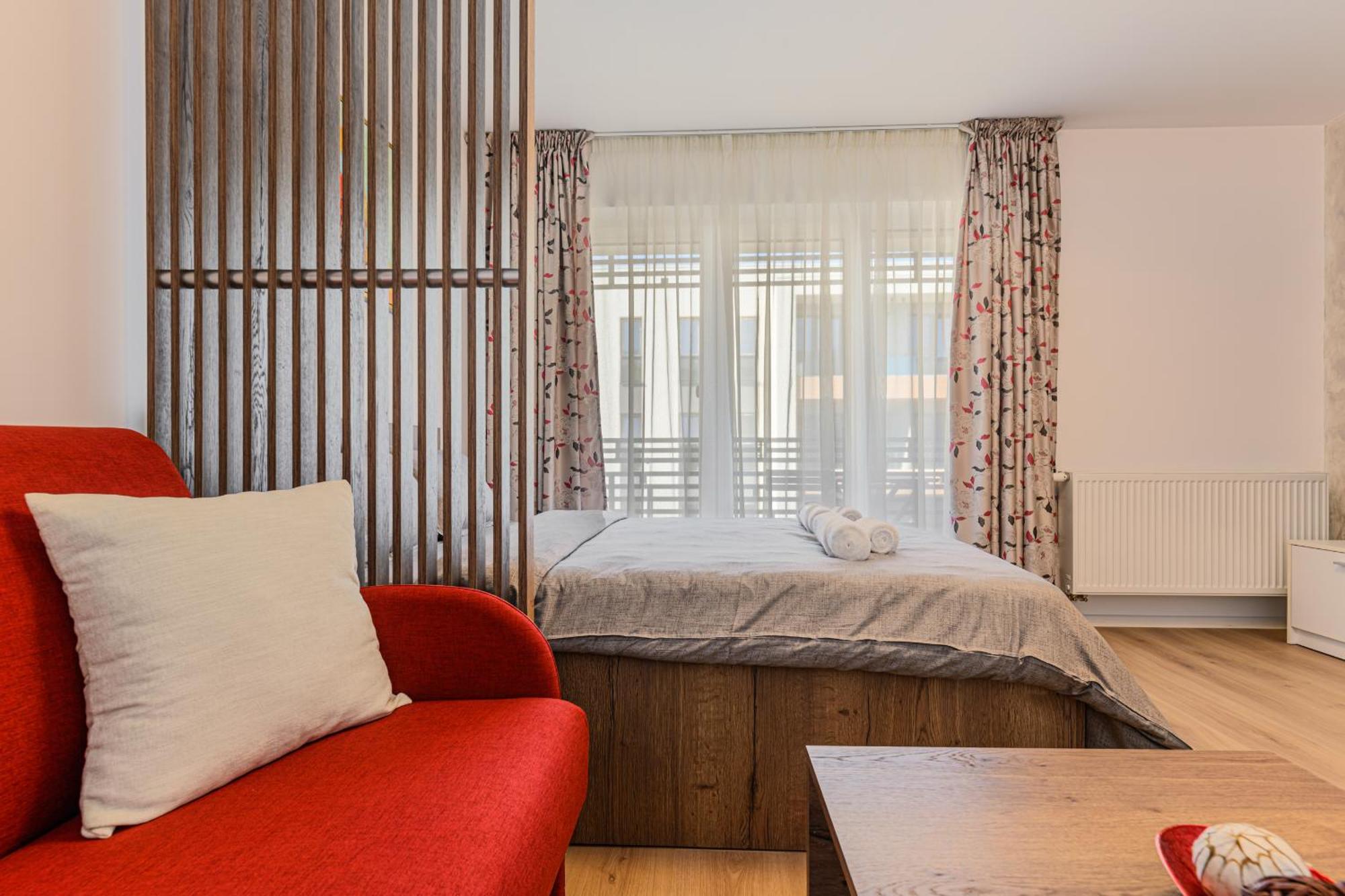 Luxury Landing Apartments Complex Qualis Brasov Bagian luar foto