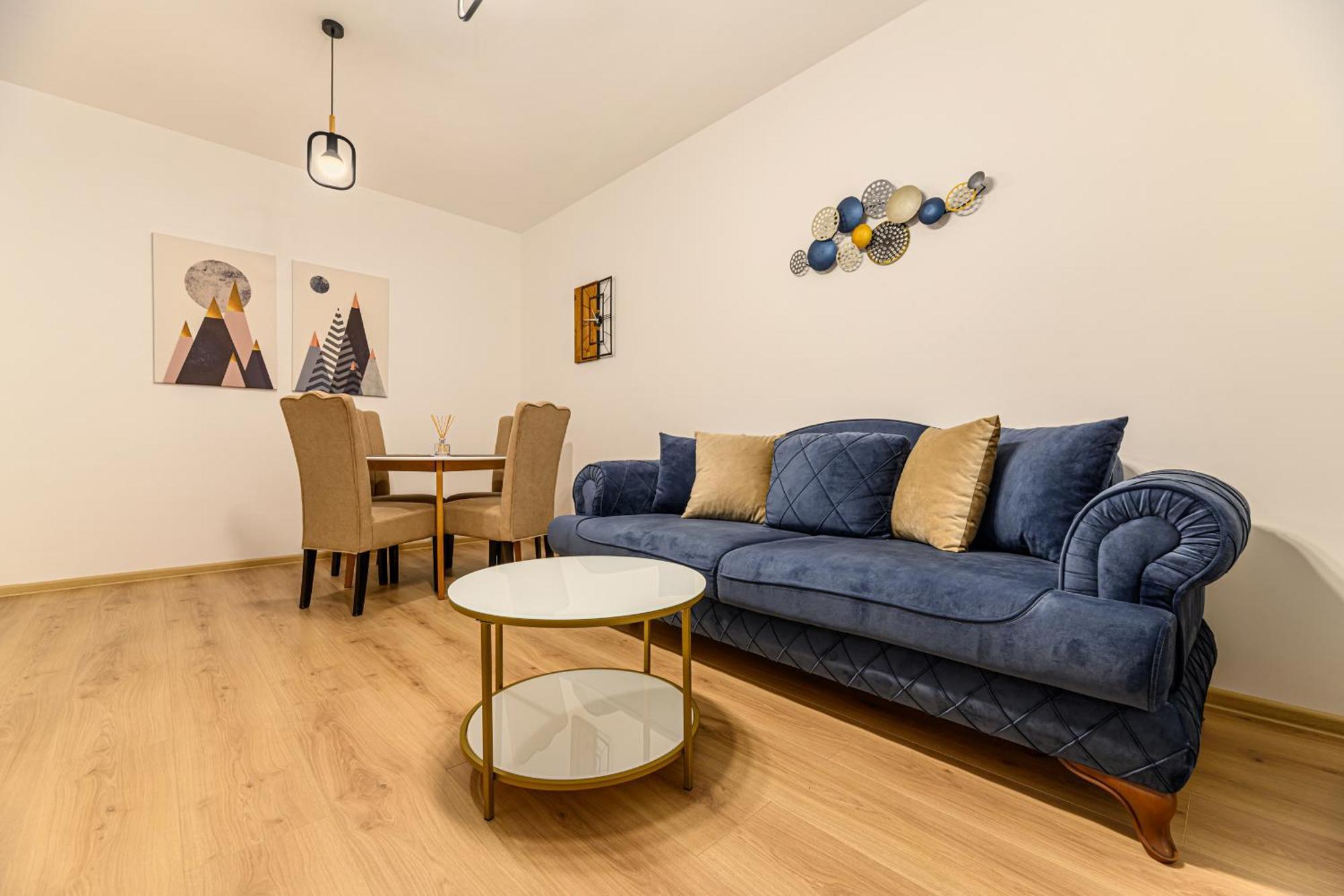 Luxury Landing Apartments Complex Qualis Brasov Bagian luar foto