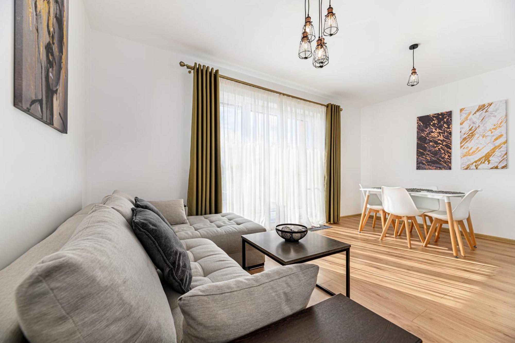 Luxury Landing Apartments Complex Qualis Brasov Bagian luar foto