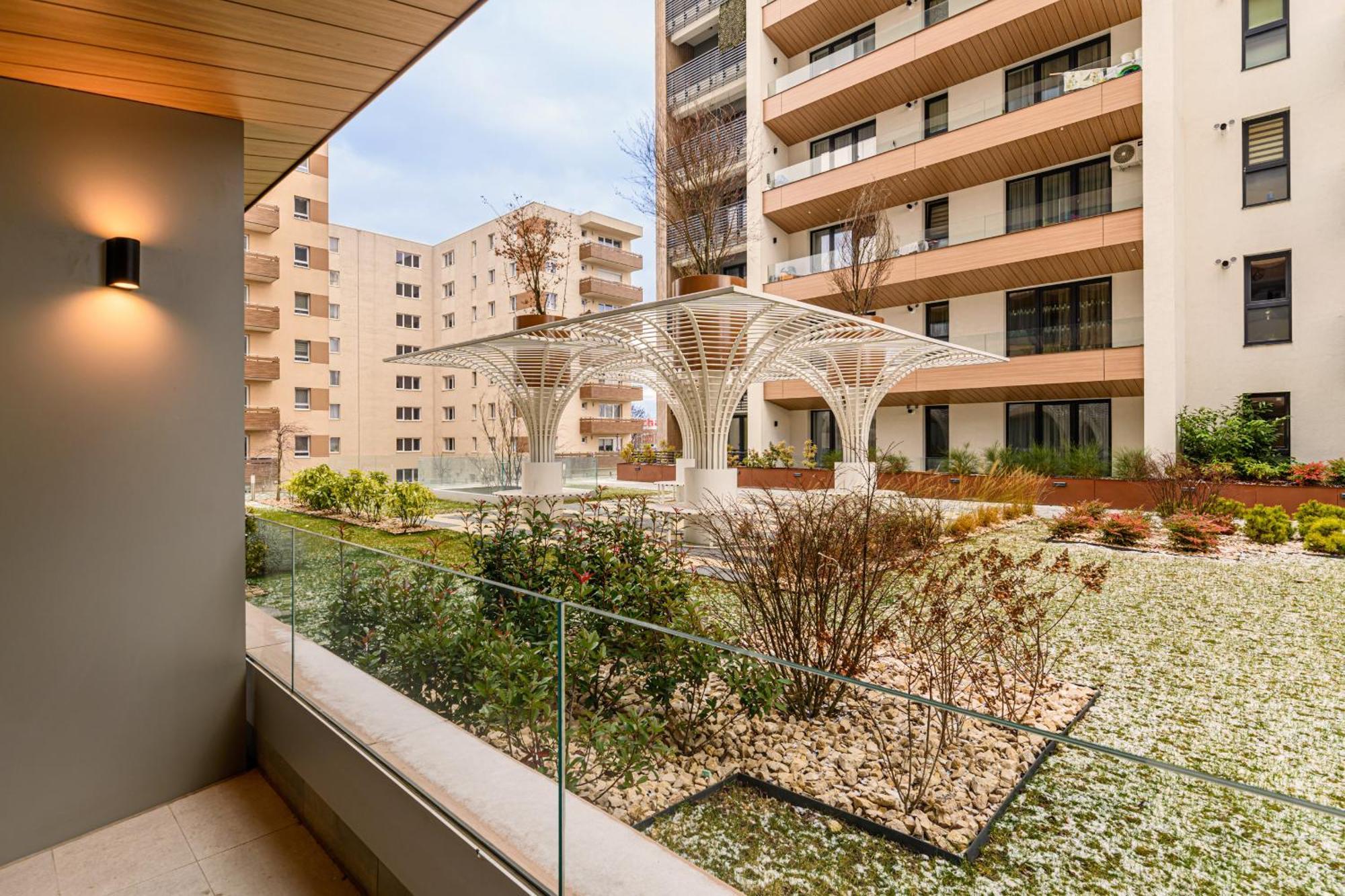 Luxury Landing Apartments Complex Qualis Brasov Bagian luar foto